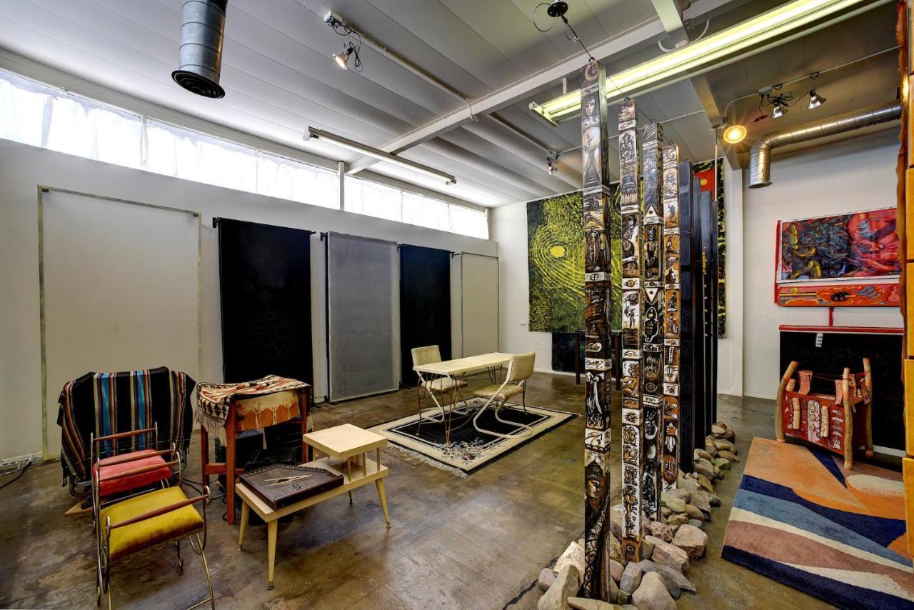 Space Castle: A 1950S Gas Station Transformed Into An Art Themed Wonderland Truth or Consequences Kültér fotó