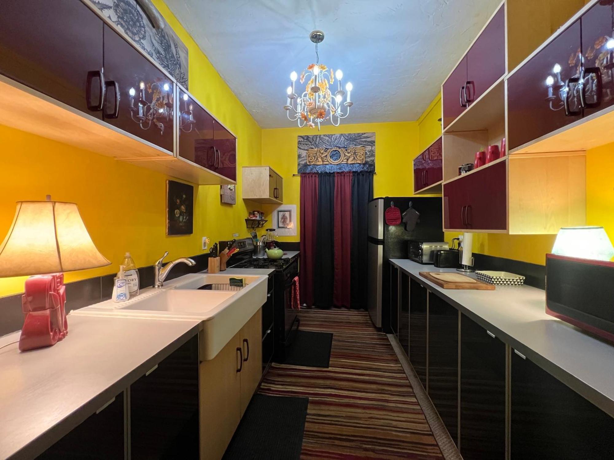 Space Castle: A 1950S Gas Station Transformed Into An Art Themed Wonderland Truth or Consequences Kültér fotó